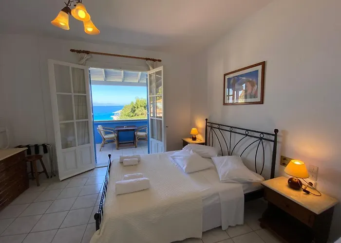 Pantazis In Áyios Nikítas