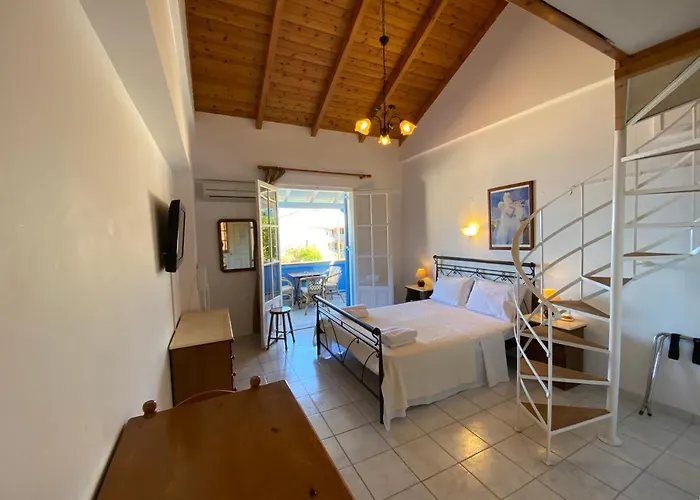 Pantazis In Áyios Nikítas